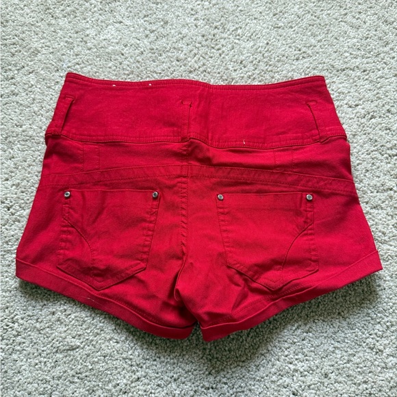 Red Shorts! - Picture 4 of 6